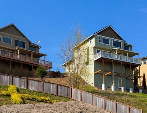 How Should I Install Fencing On A Slope?